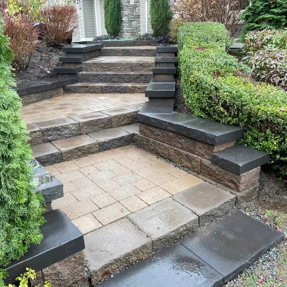Paver steps with retaining walls